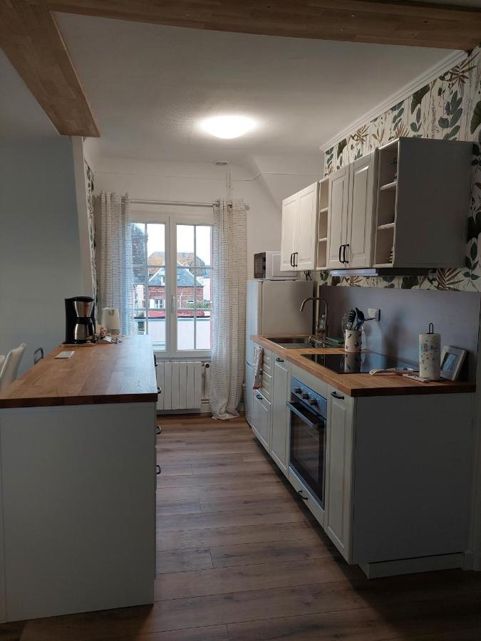 Au Gre Des Marees 2 Appartement Face A La Mer 2Eme Etage Ault Eksteriør bilde