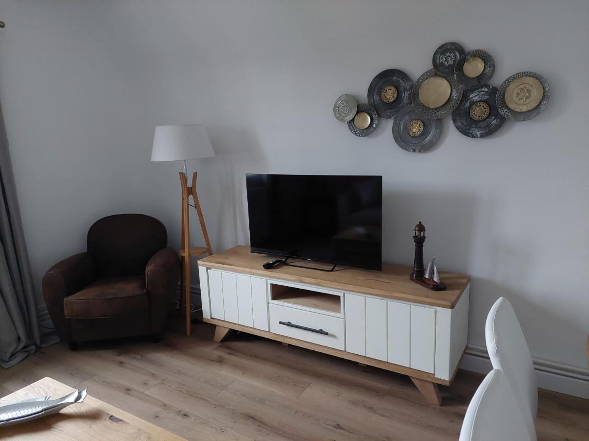 Au Gre Des Marees 2 Appartement Face A La Mer 2Eme Etage Ault Eksteriør bilde